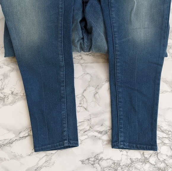Mossimo Denim Curvy Jegging Crop NWT - Picture 7 of 7